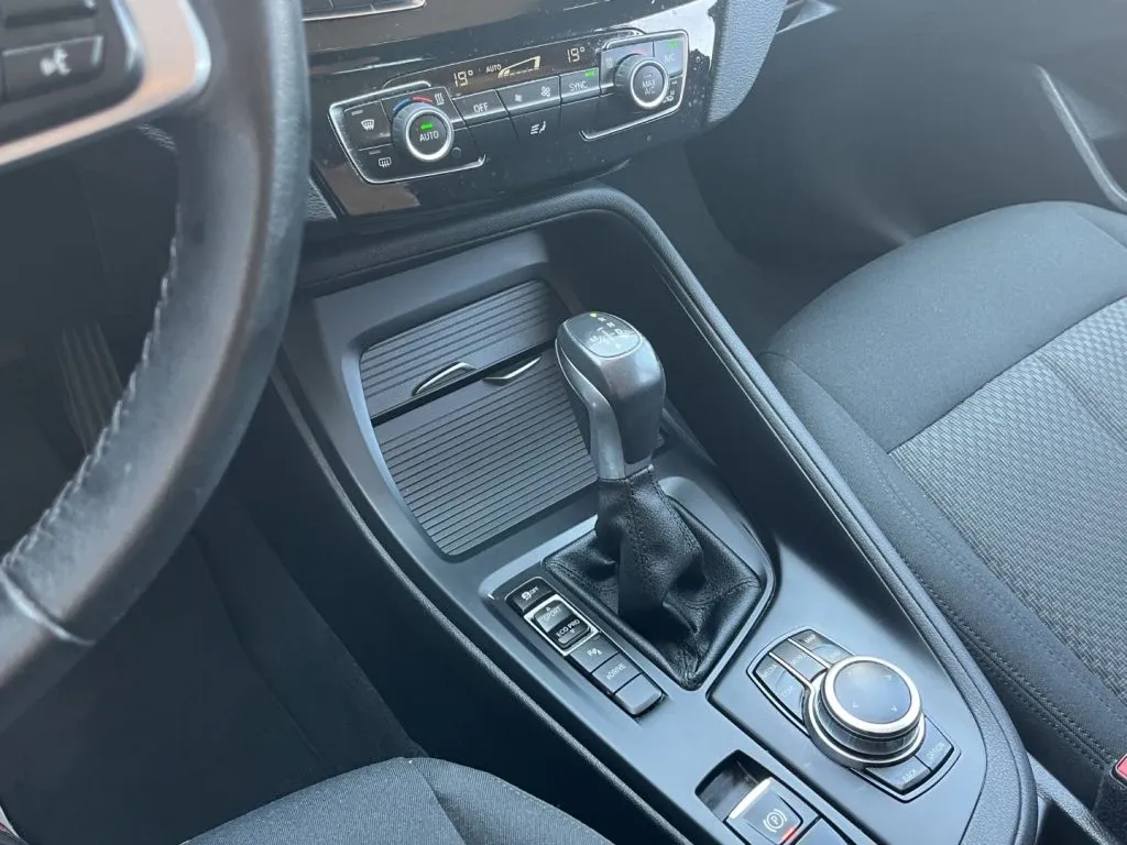 BMW X1 xdrive25e Business Advantage auto 2022 — foto 16
