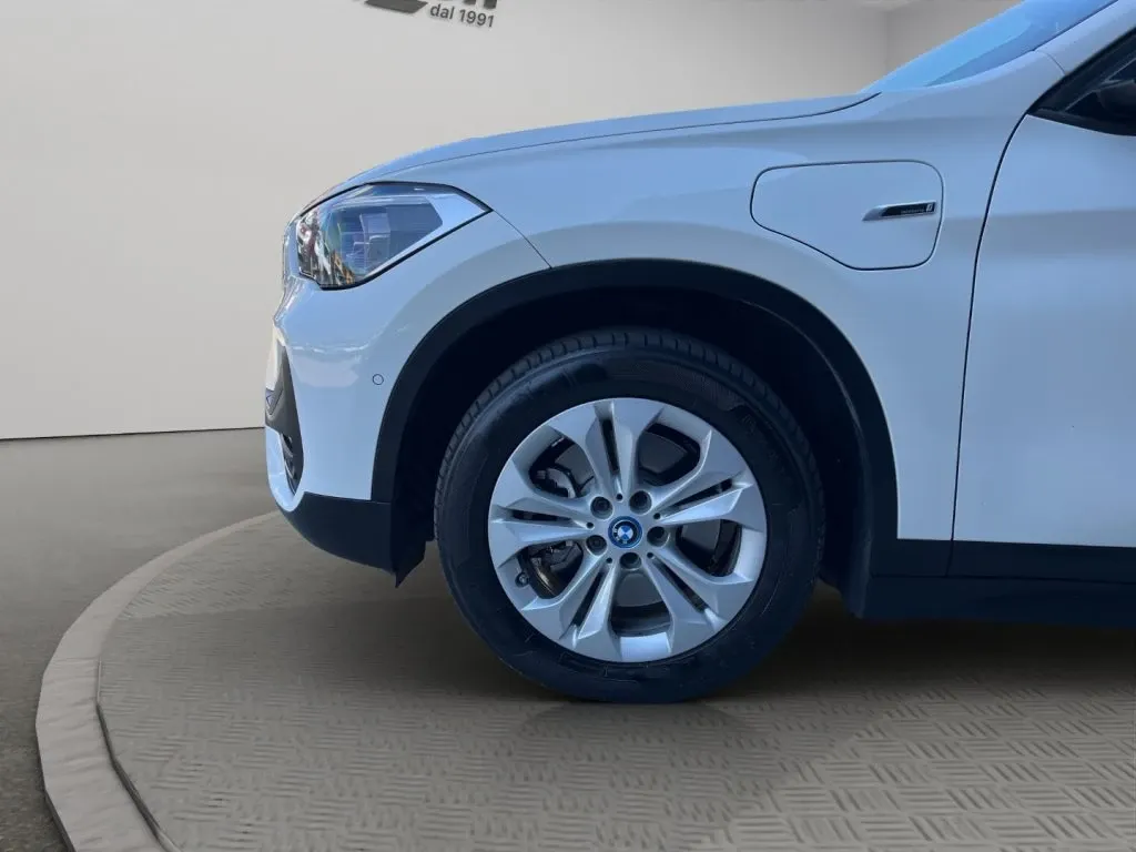 BMW X1 xdrive25e Business Advantage auto 2022 — foto 8