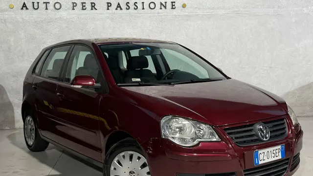 Volkswagen Benzina Neopatentati 5 posti