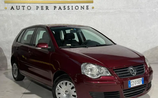 Volkswagen Benzina Neopatentati 5 posti