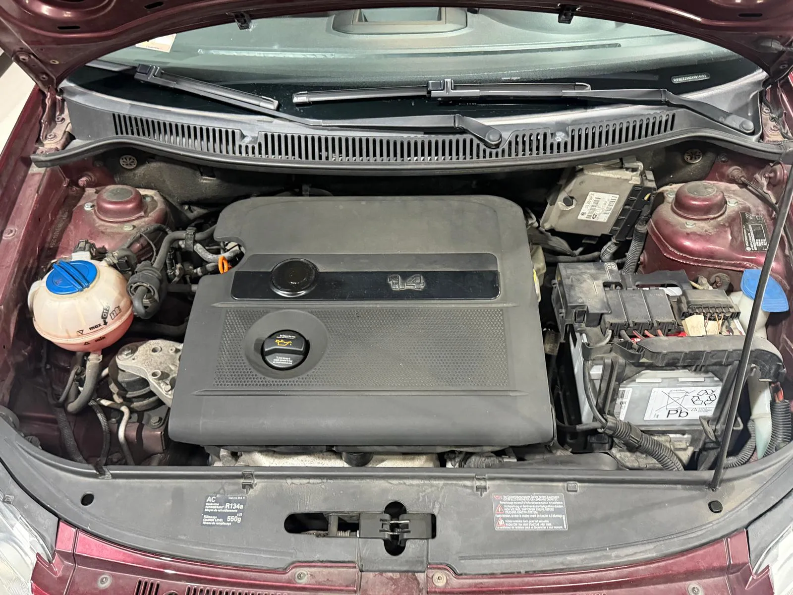 Volkswagen Benzina Neopatentati 5 posti 2005 — foto 13