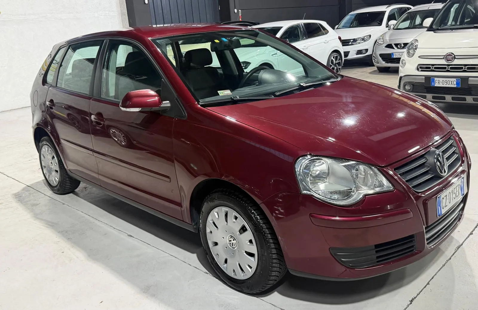 Volkswagen Benzina Neopatentati 5 posti 2005 — foto 7