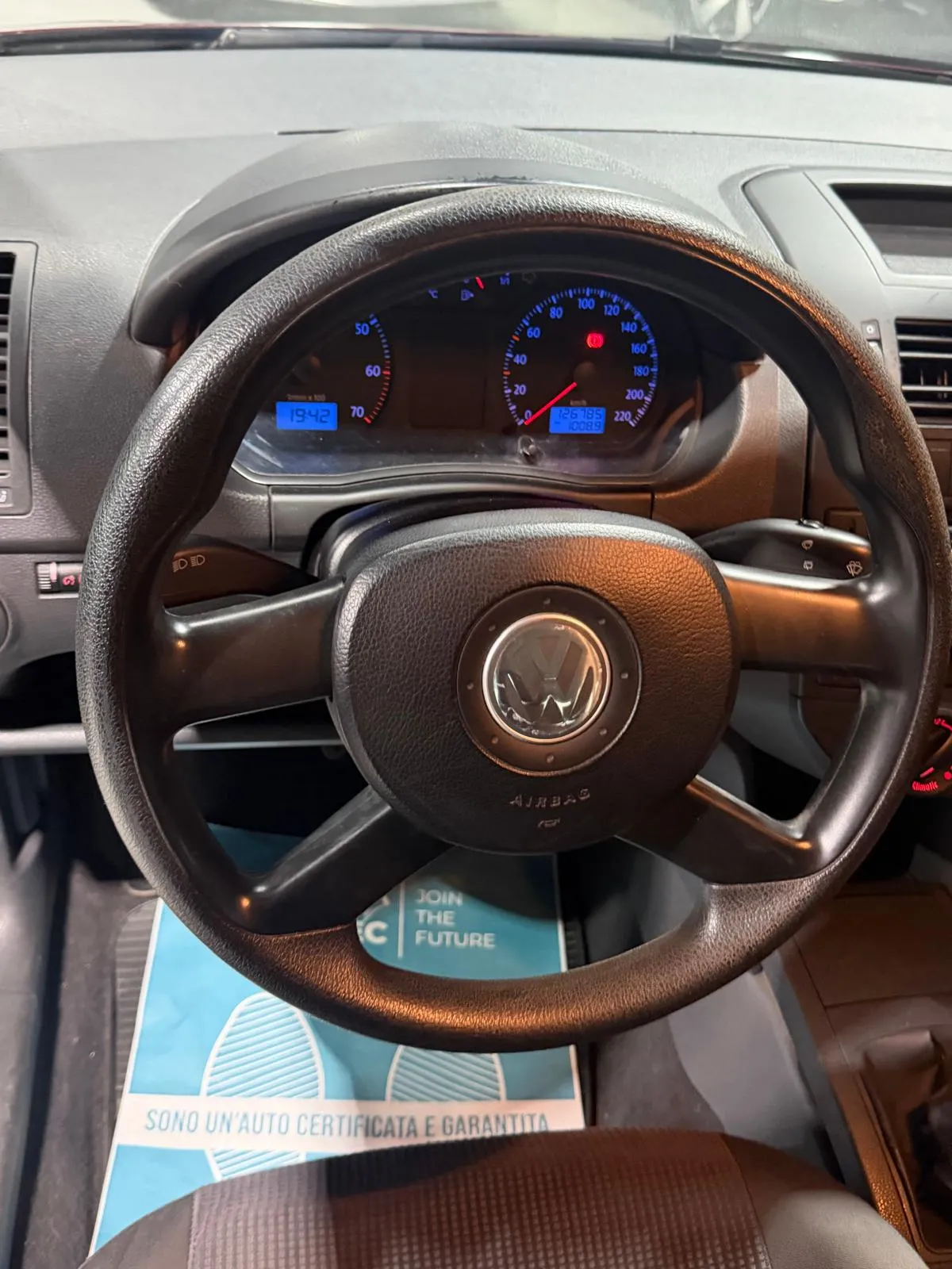Volkswagen Benzina Neopatentati 5 posti 2005 — foto 8