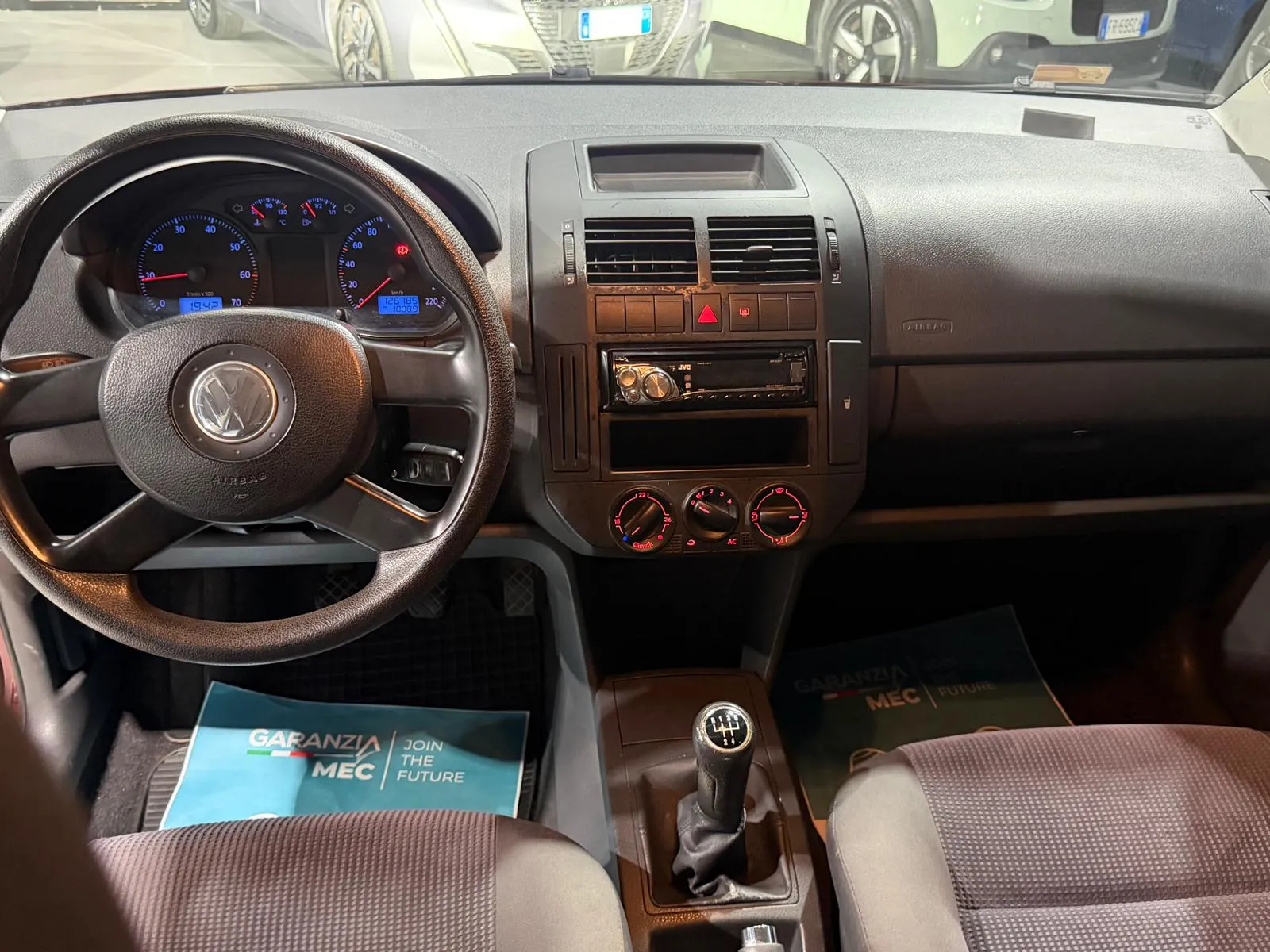 Volkswagen Benzina Neopatentati 5 posti 2005 — foto 10