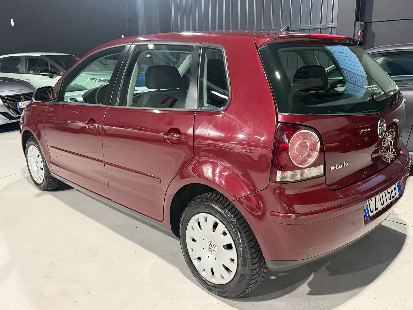 Volkswagen Benzina Neopatentati 5 posti 2005 — foto 4
