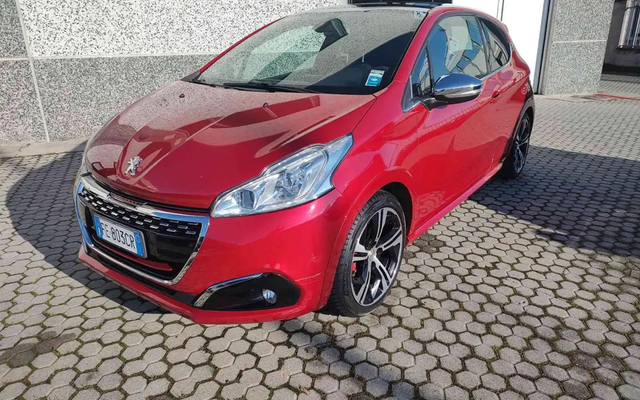 Peugeot 208 I 2015