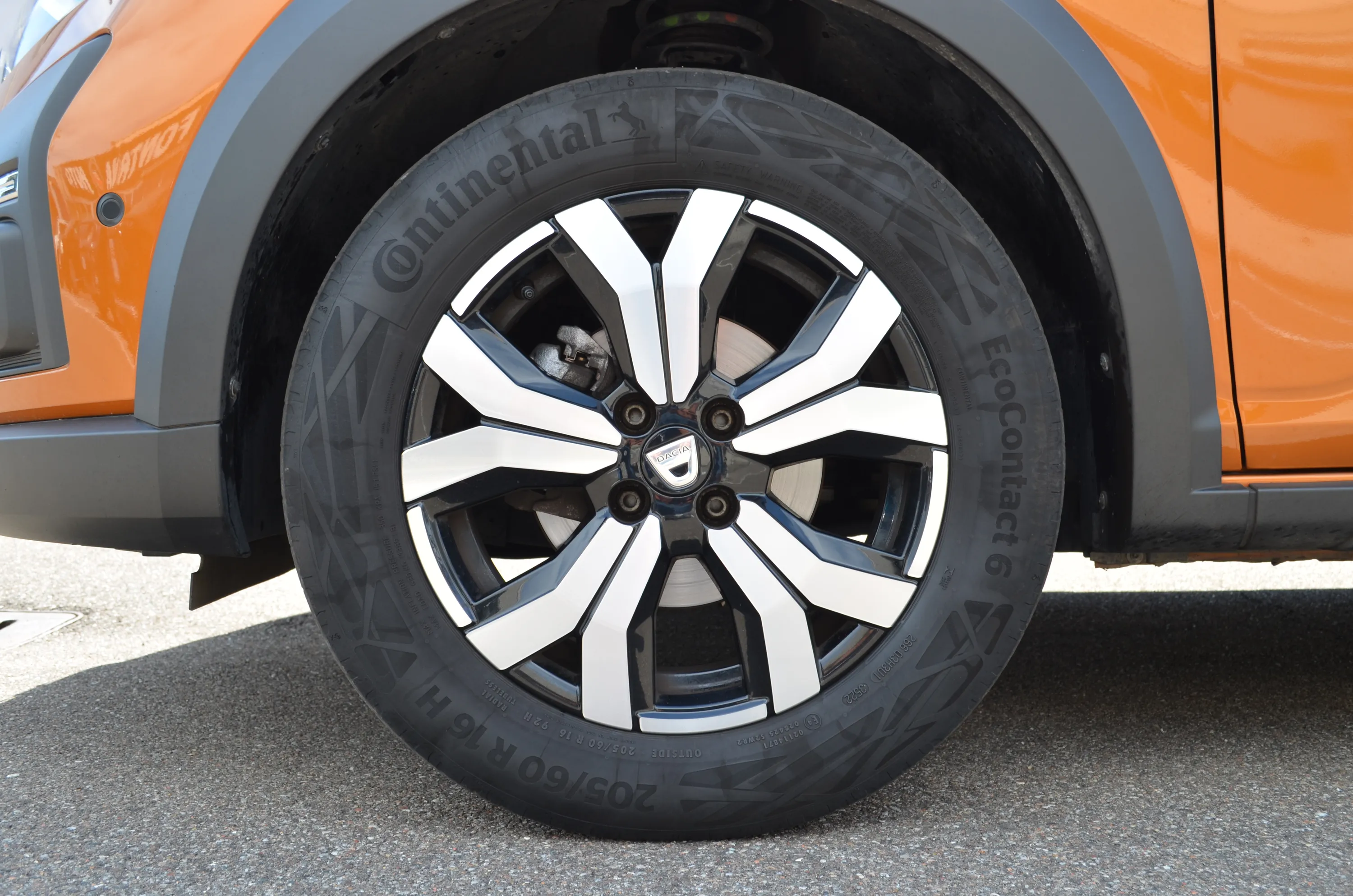 Dacia Sandero Stepway 1.0 tce Comfort SL DaciaPlus Eco-g 100cv 2023 — foto 44