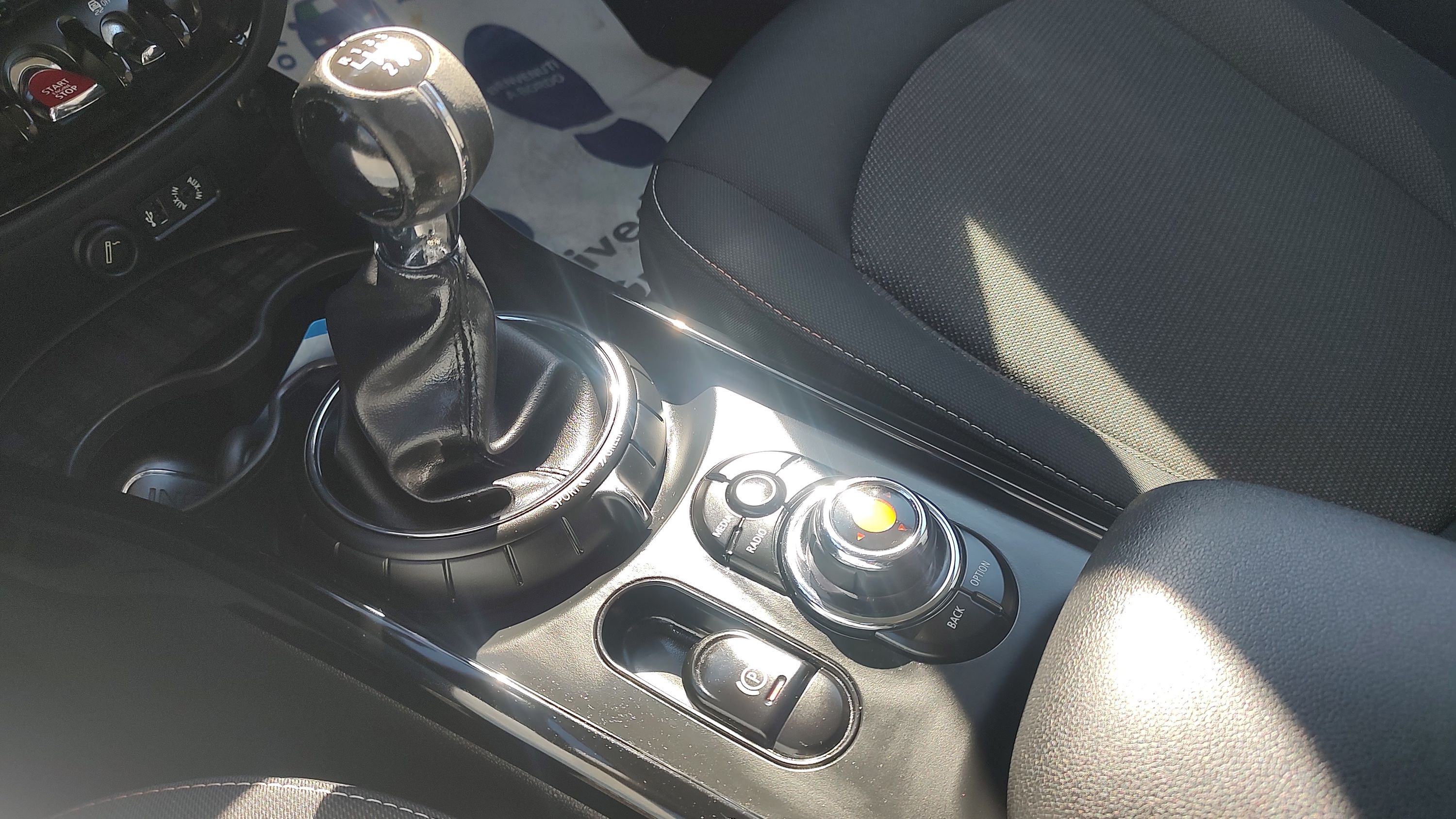 Mini Mini Clubman 1.5 One D Business 2016 — foto 13
