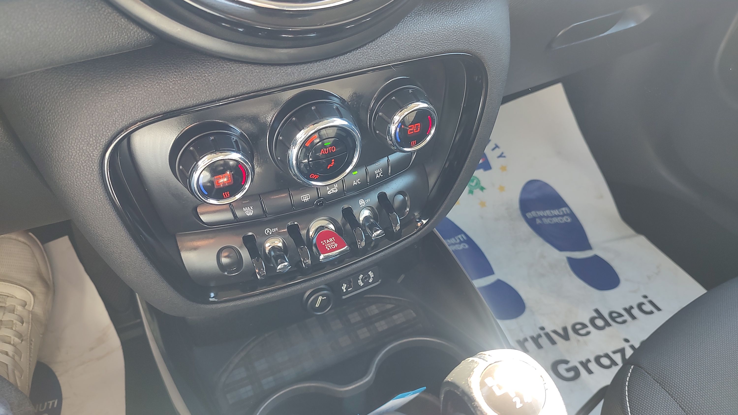 Mini Mini Clubman 1.5 One D Business 2016 — foto 14