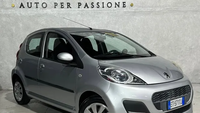 Peugeot 107 Km 40.000 VERI 5 Porte Neopatentati