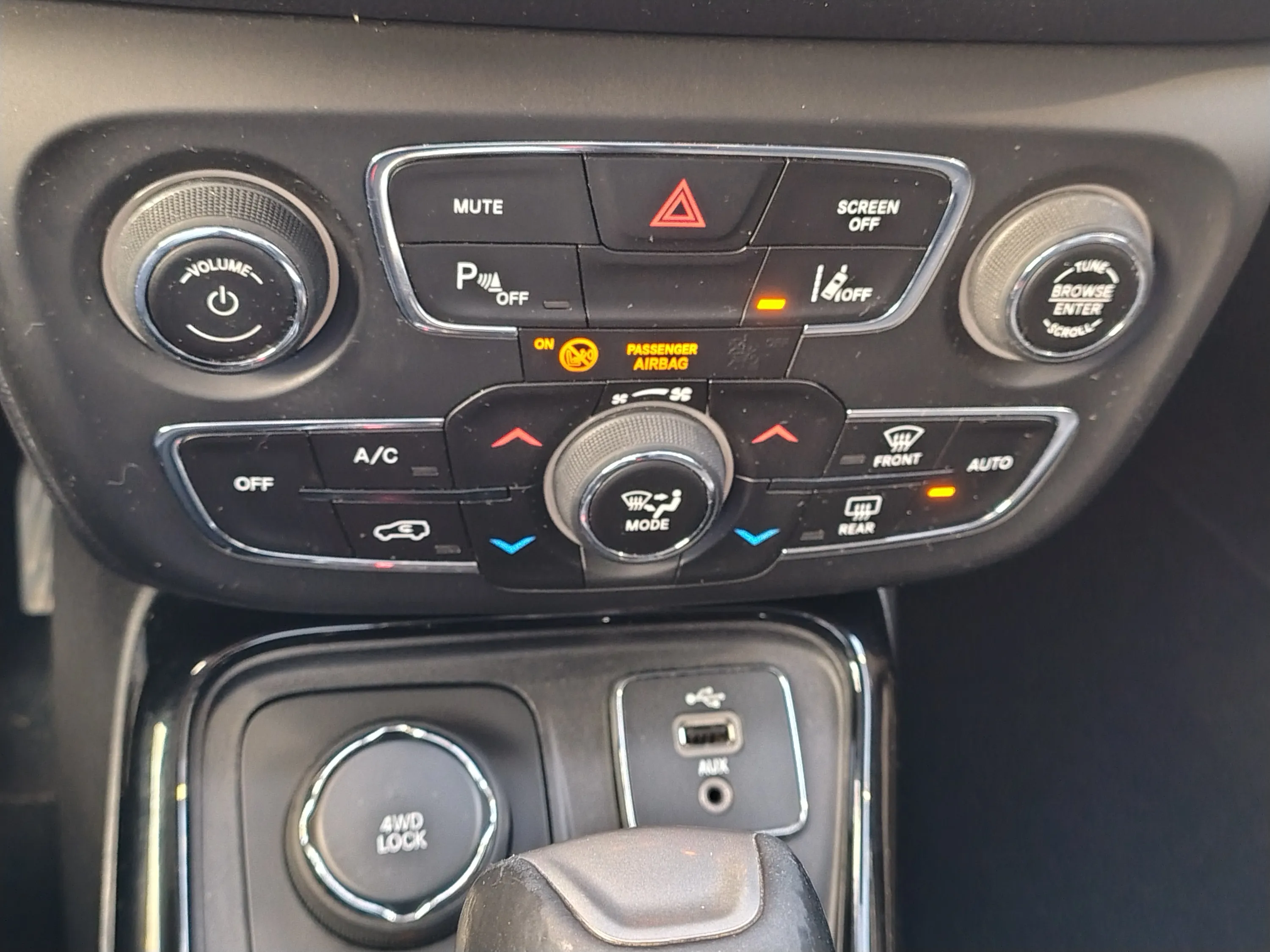 Jeep Compass 2.0 mjt Opening Edition 4wd 140cv auto 2017 — foto 13