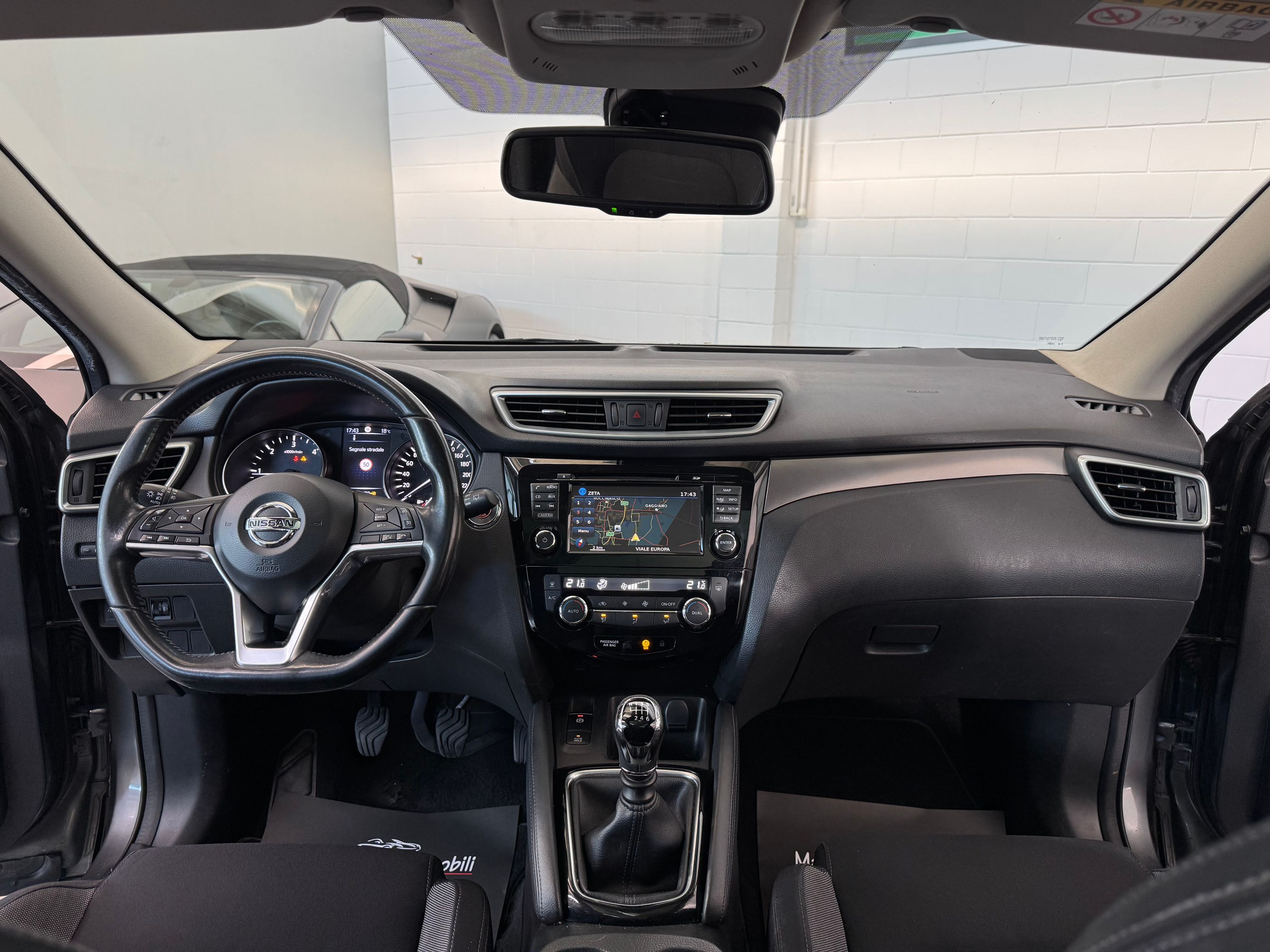 Nissan Qashqai 1.5cc 110cv dci Tetto panoramico OK Neopatentati 2018 — foto 14