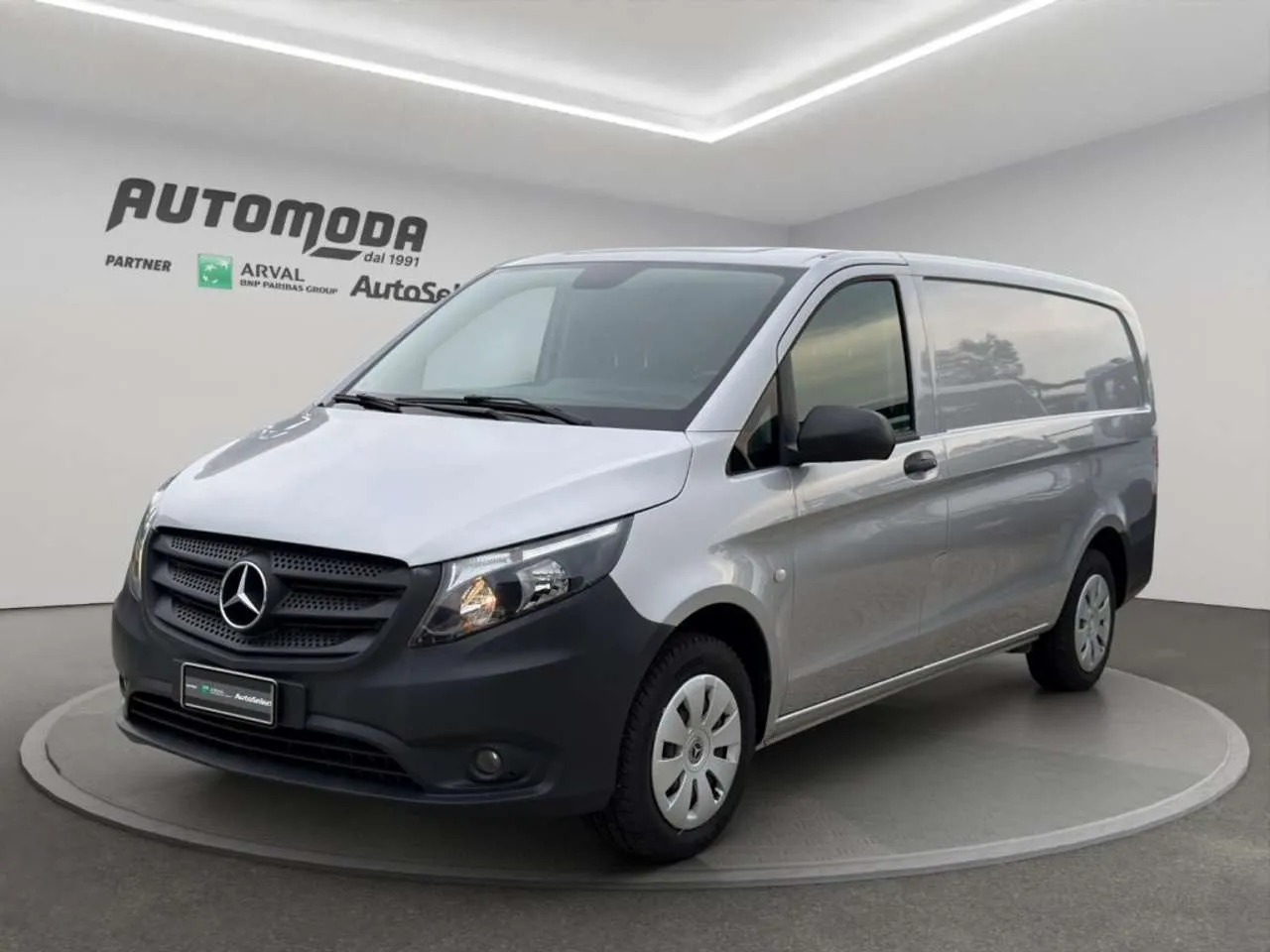 MERCEDES Vito 144CDI LONG 3 POSTI