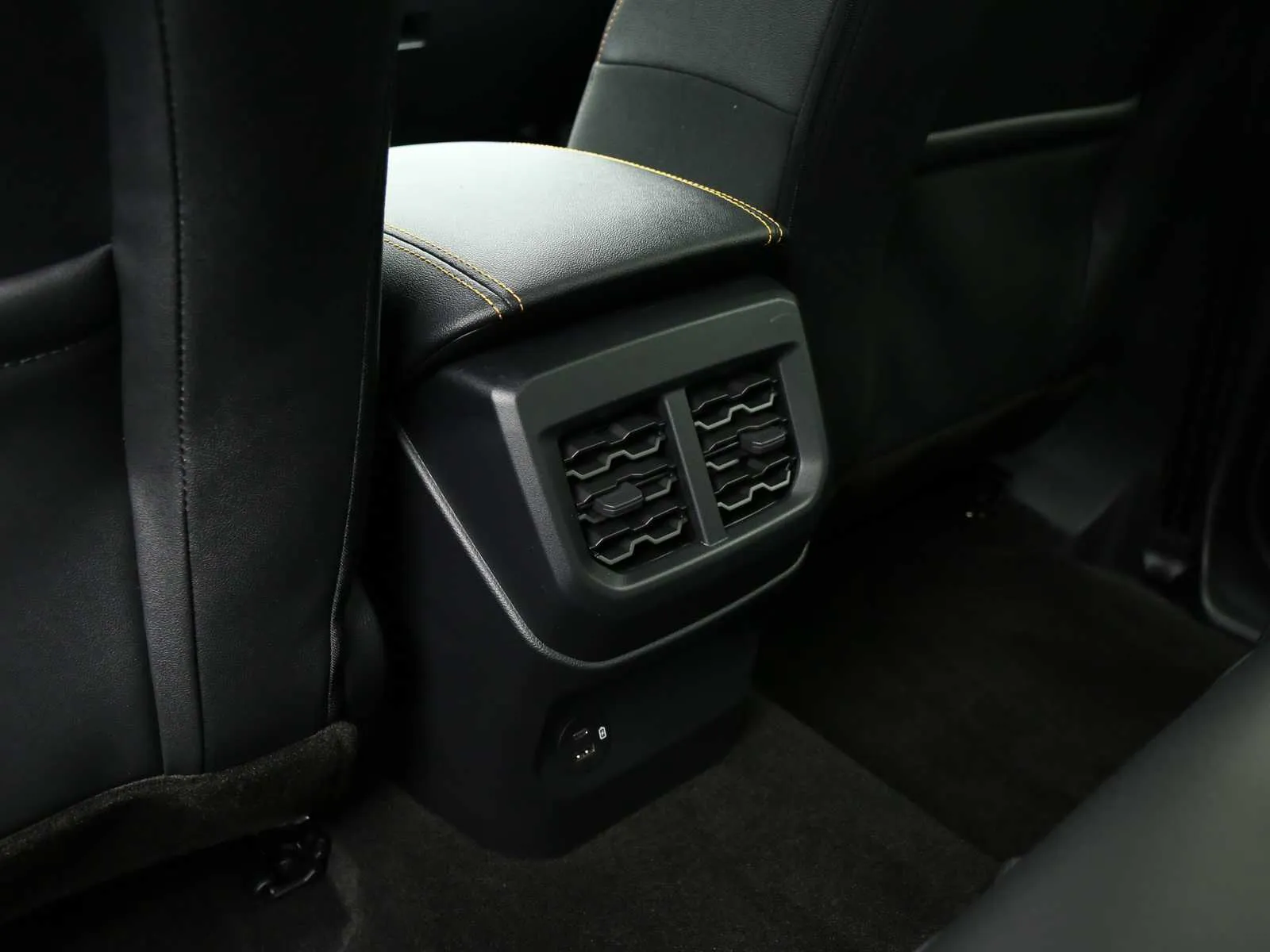 Ford Ranger 2.0 ecoblue doppia cabina Wildtrak awd 205cv auto 2026 — foto 4