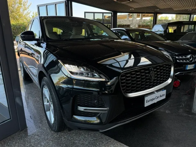 Jaguar E-Pace 2.0d i4 mhev S awd 163cv auto 2021 — foto 3