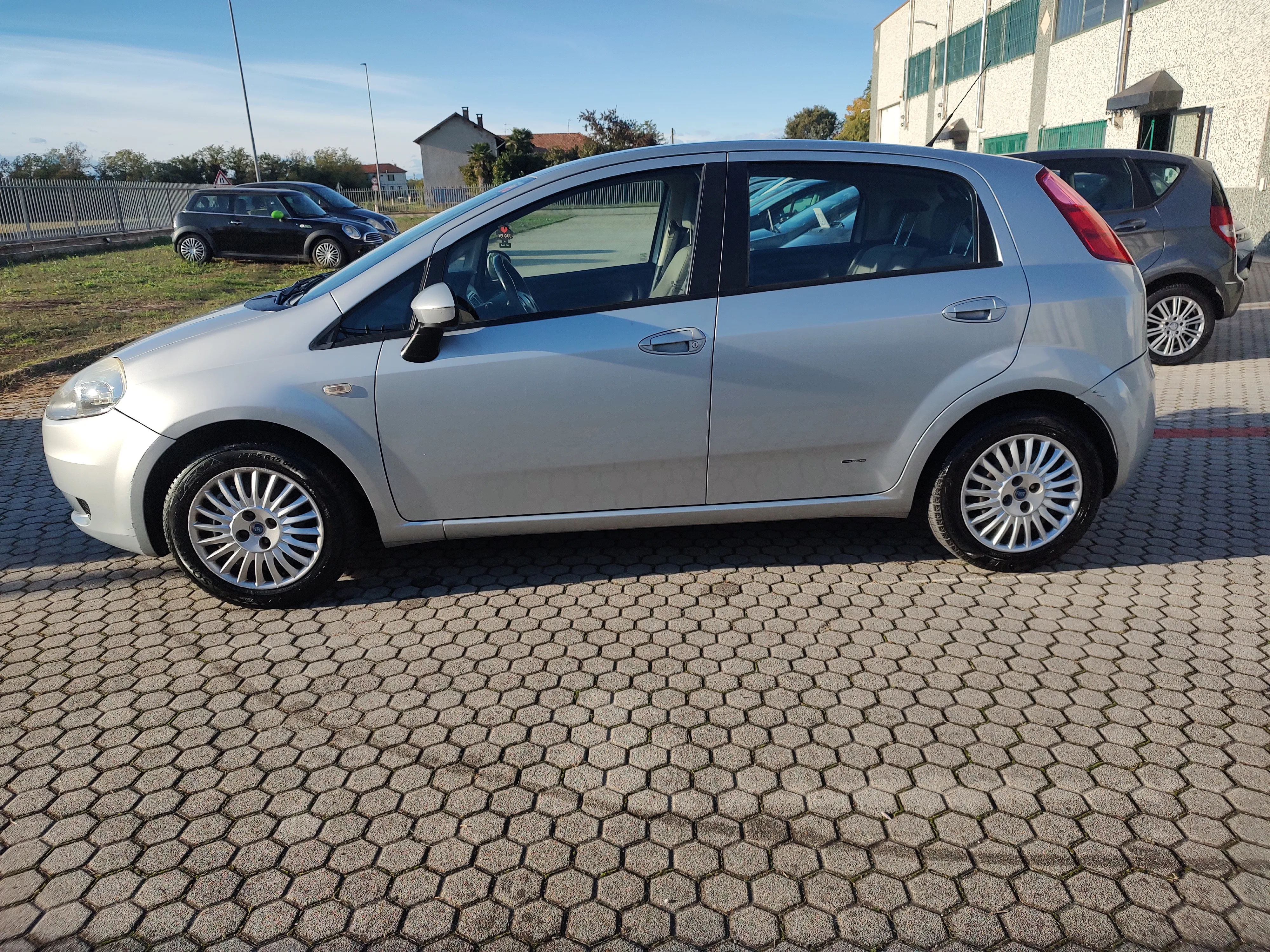 Fiat Grande Punto 5p 1.2 Dynamic 65cv 2006 — foto 2