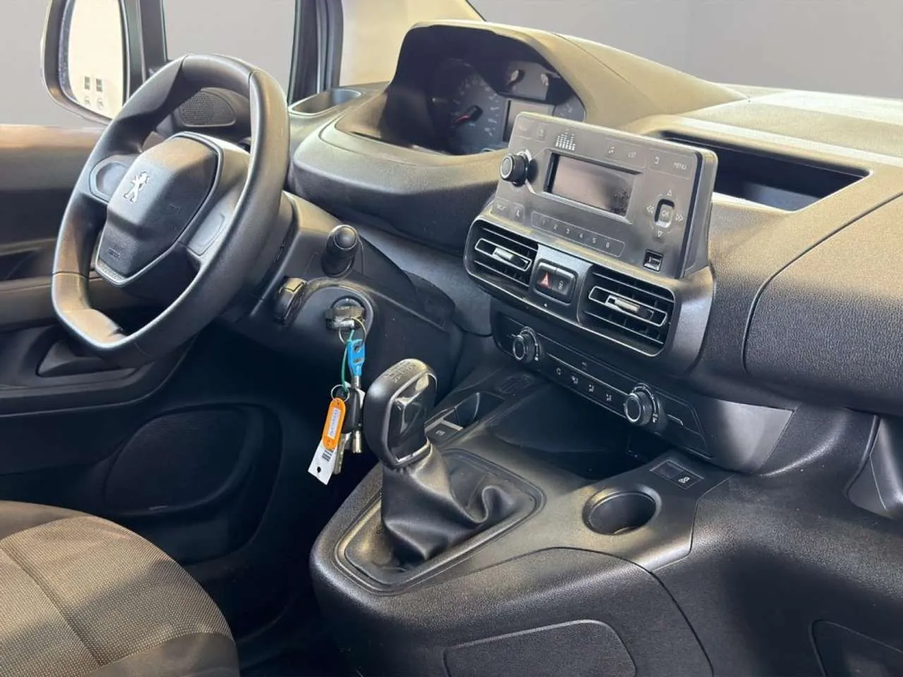 PEUGEOT Partner L1 100cv Allestito 3 posti 2021 — foto 10