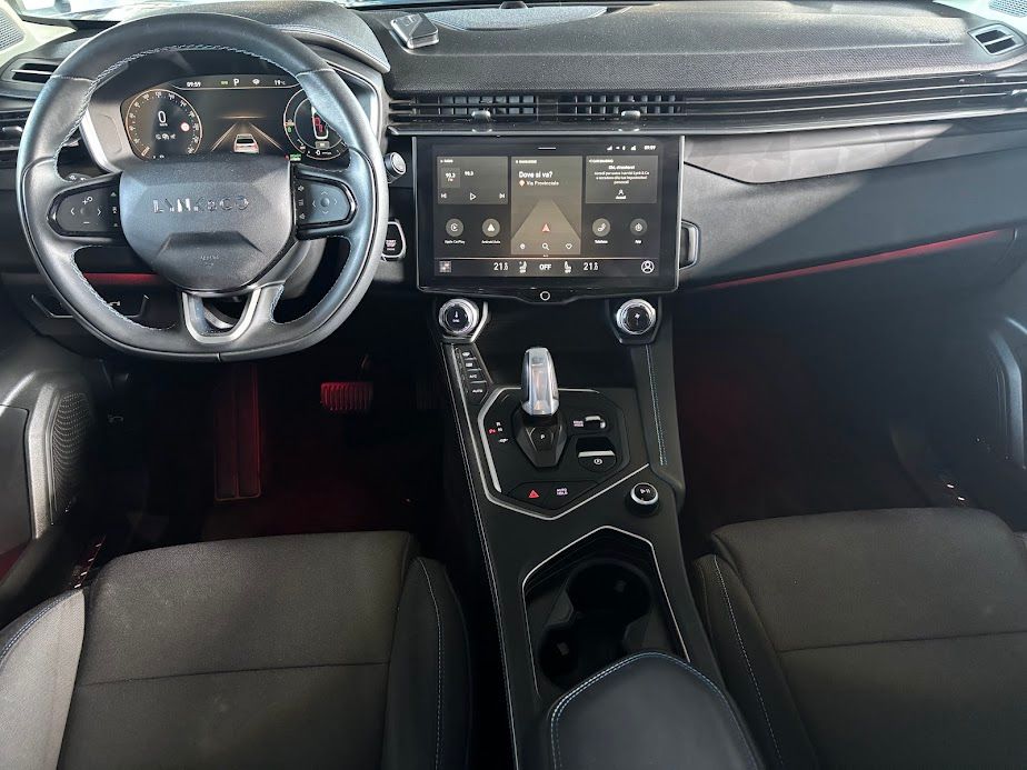 Lynk & Co 01 1.5 td phev auto + tetto apribile+camera 360° 2023 — foto 12
