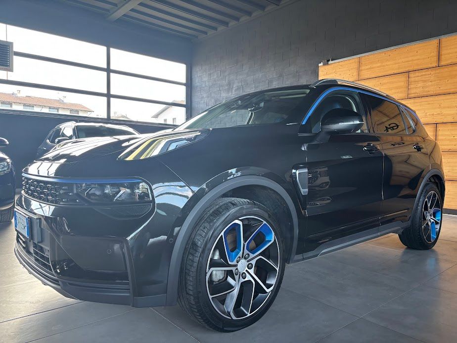 Lynk & Co 01
