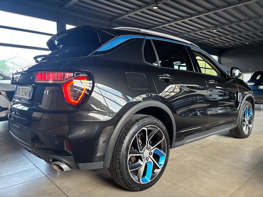 Lynk & Co 01 1.5 td phev auto + tetto apribile+camera 360° 2023 — foto 4
