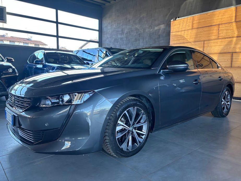 Peugeot 508  plugin hybrid  Allure 225cv e-eat8