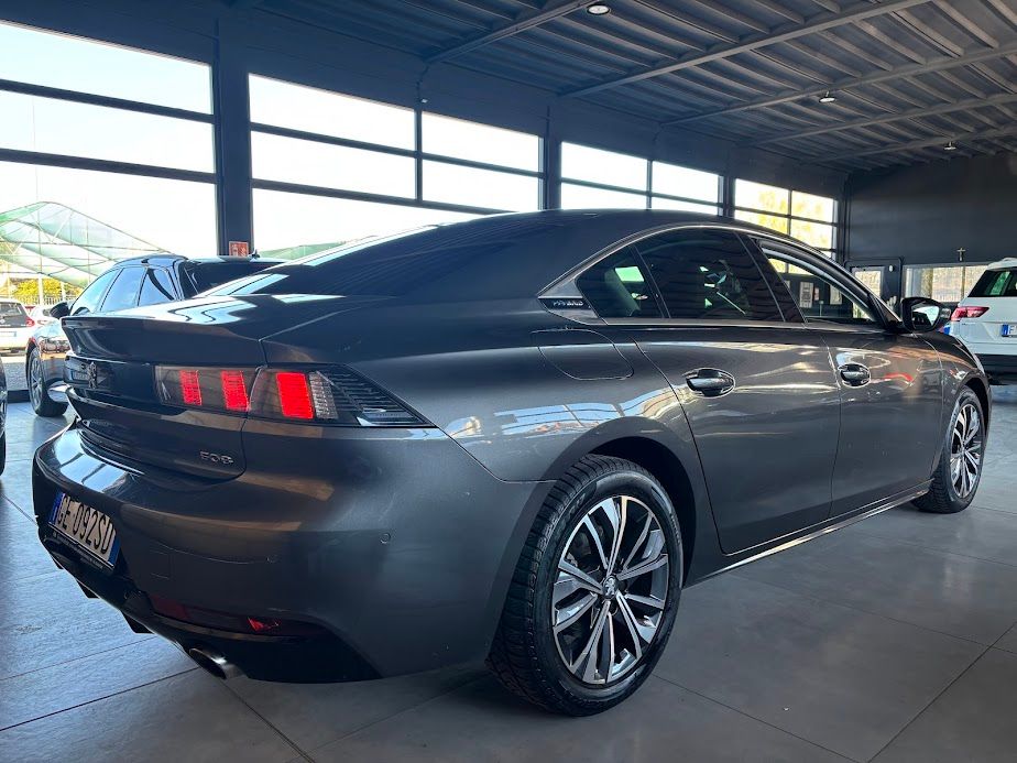 Peugeot 508  plugin hybrid  Allure 225cv e-eat8 2021 — foto 4