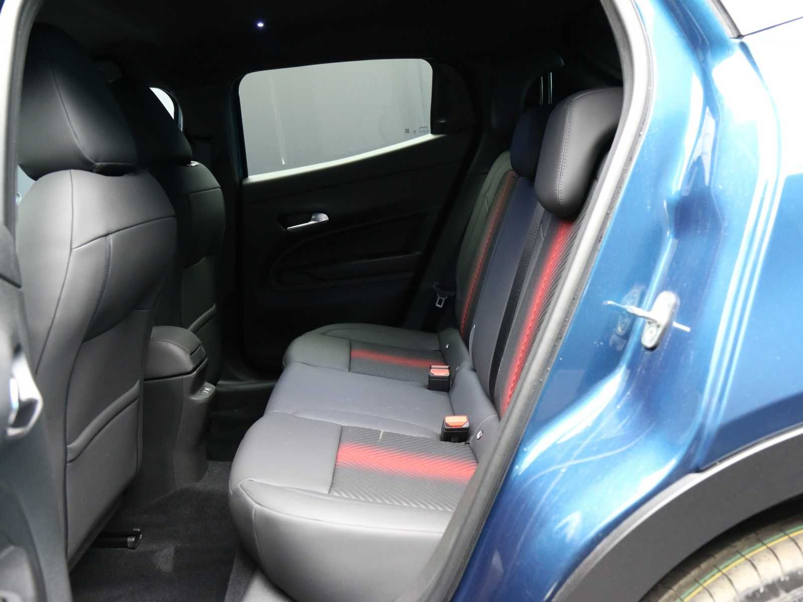 Alfa Romeo Junior 1.2 ibrida Q4 Sport Speciale 145cv edct6 2026 — foto 15