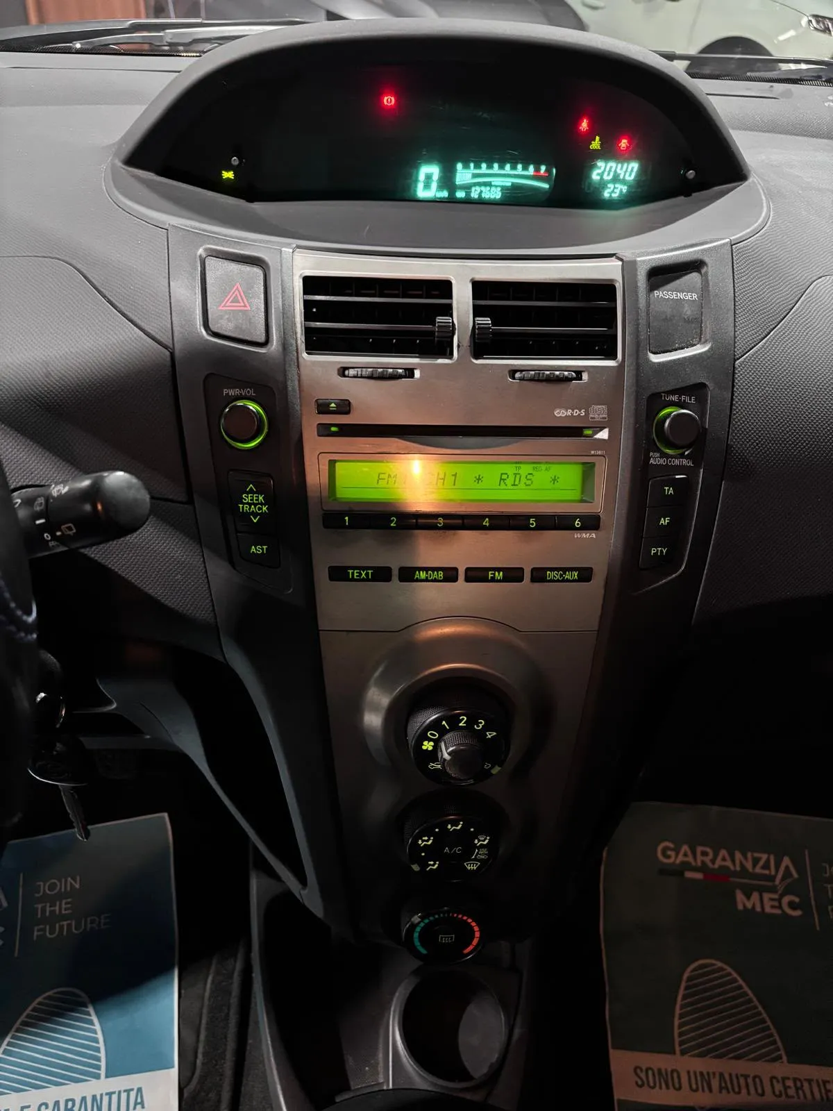 Toyota Benzina 5 posti Neopatentati 2009 — foto 11