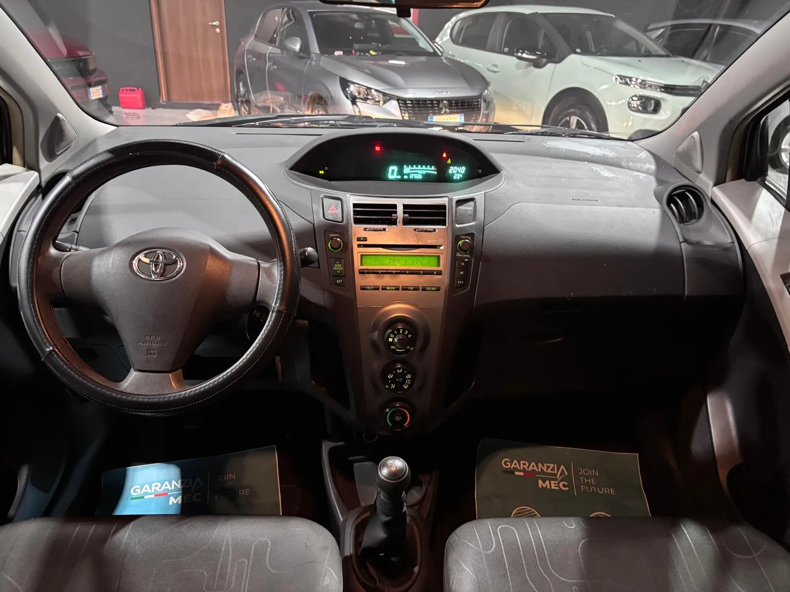 Toyota Benzina 5 posti Neopatentati 2009 — foto 10