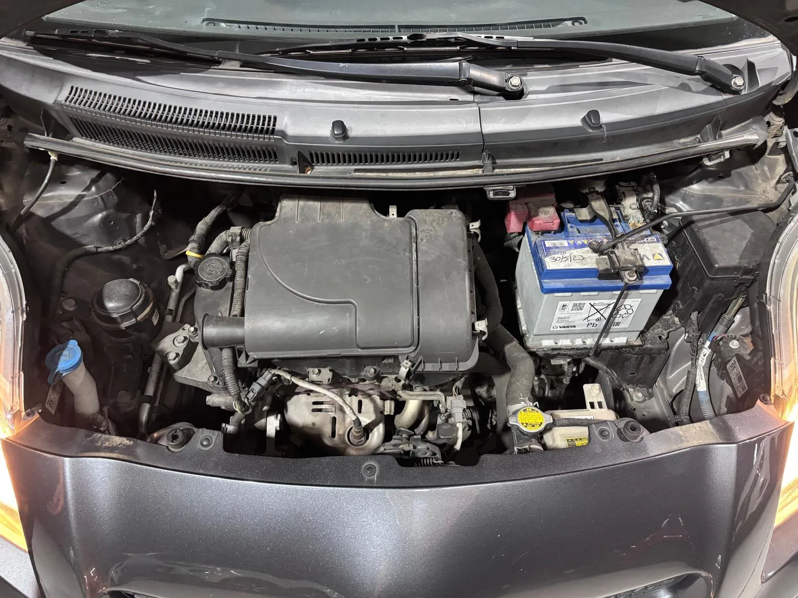 Toyota Benzina 5 posti Neopatentati 2009 — foto 15