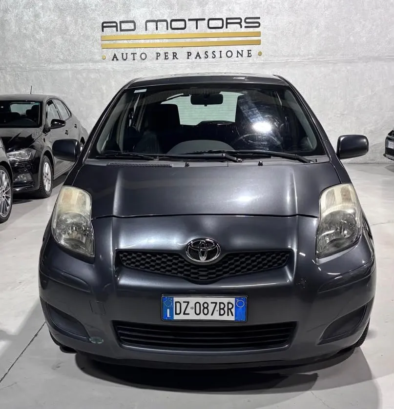 Toyota Benzina 5 posti Neopatentati 2009 — foto 2