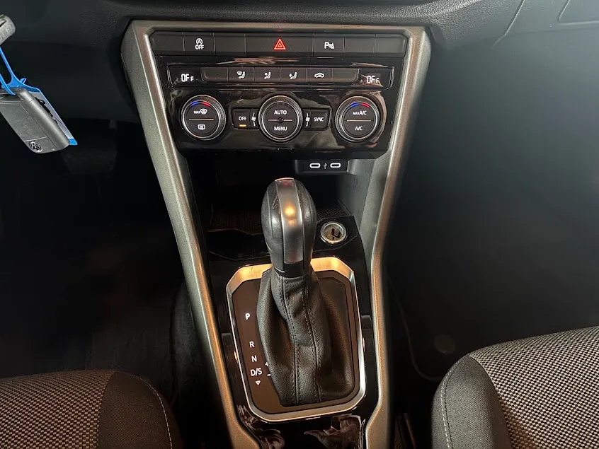 Volkswagen T-Roc 1.5 tsi Business 2021 — foto 16