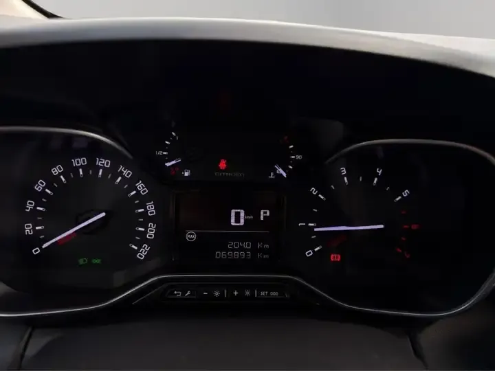 Citroen C3 Aircross 1.5 bluehdi Shine s&s 120cv eat6 2022 — foto 12