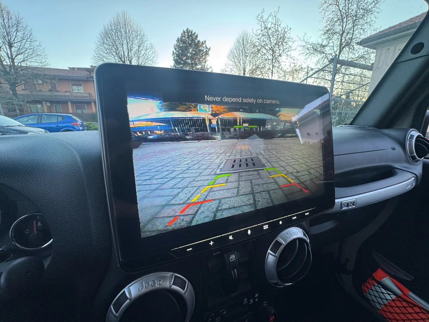 Jeep Wrangler Unlimited 3.6 V6  turbo Sport auto 2019 — foto 10