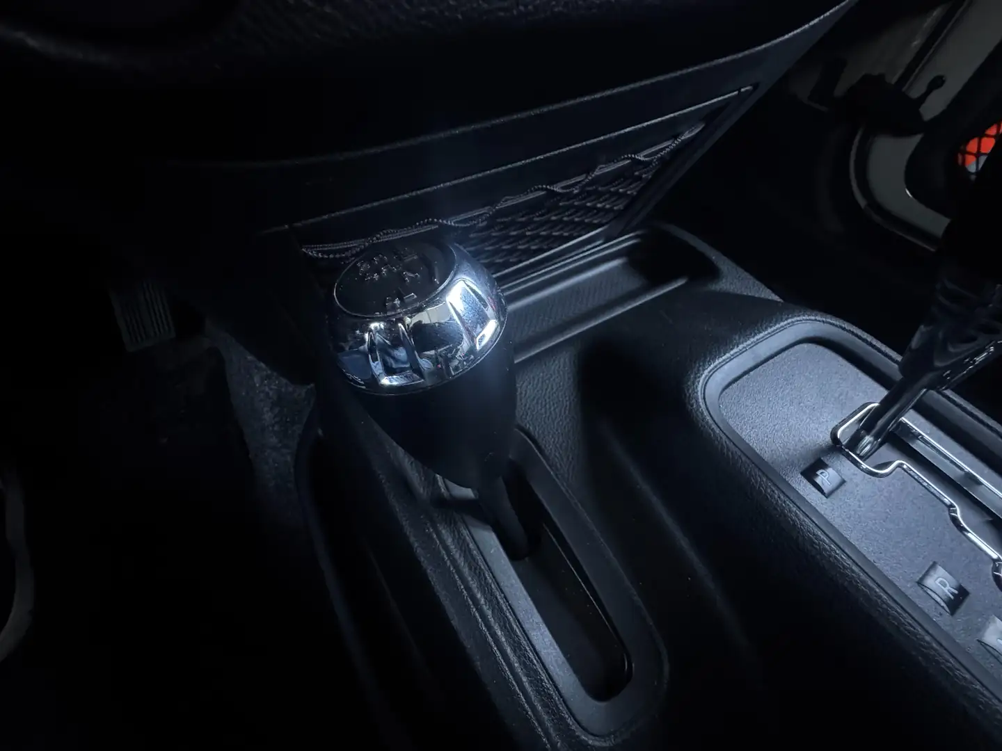 Jeep Wrangler Unlimited 3.6 V6  turbo Sport auto 2019 — foto 14