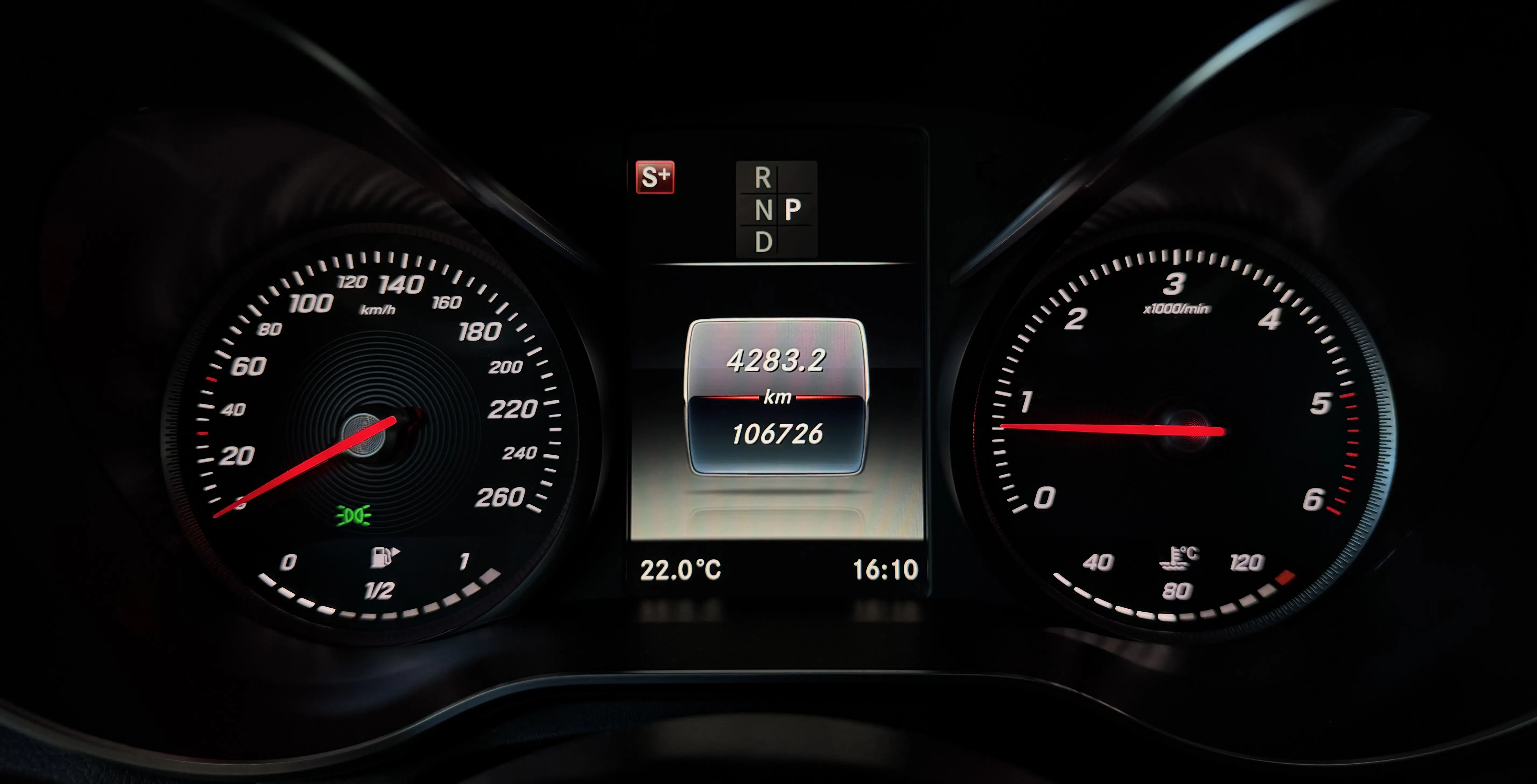Mercedes Classe C Coupe 220 Premium Plus NIGHT EDITION 4Matic 2.2CC 170CV 2018 — foto 18