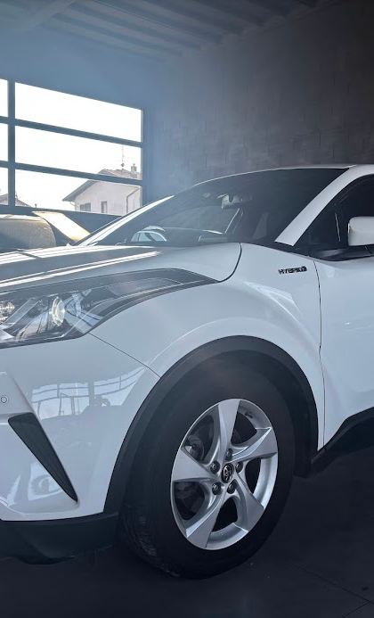 Toyota C-HR 1.8h Business  e-cvt + IVA
