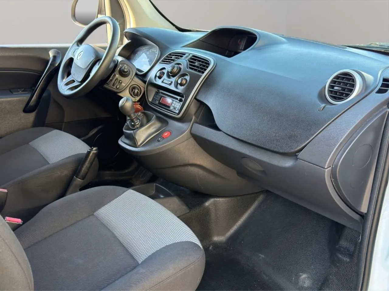 RENAULT Kangoo EXPRESS 1.5 DCI 115CV 2021 — foto 9