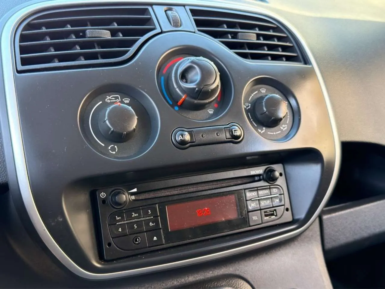 RENAULT Kangoo EXPRESS 1.5 DCI 115CV 2021 — foto 13