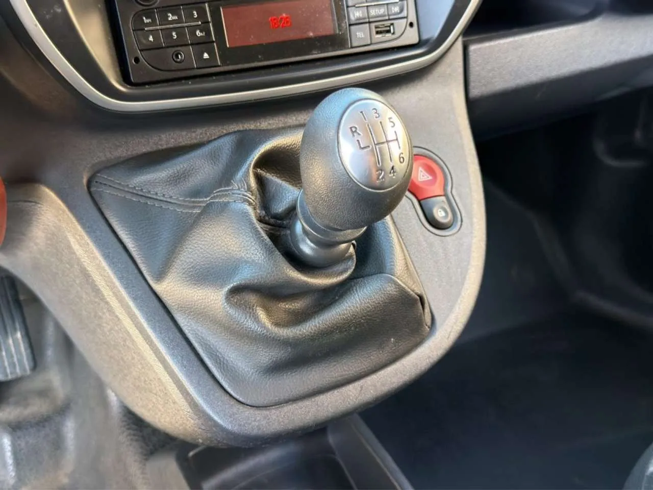 RENAULT Kangoo EXPRESS 1.5 DCI 115CV 2021 — foto 14