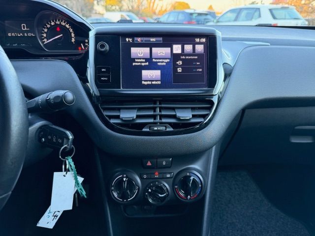 Peugeot 208 5p 1.2 puretech Allure 82cv 2016 — foto 16