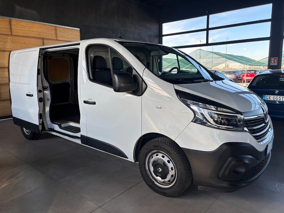 RENAULT trafic  2.0 dci 145cv L2H1 doppia porta lat.30.000KM 2020 — foto 9