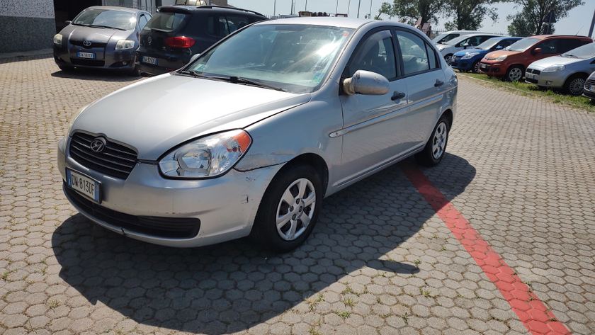 Hyundai Accent 4p 1.4 Style 2009