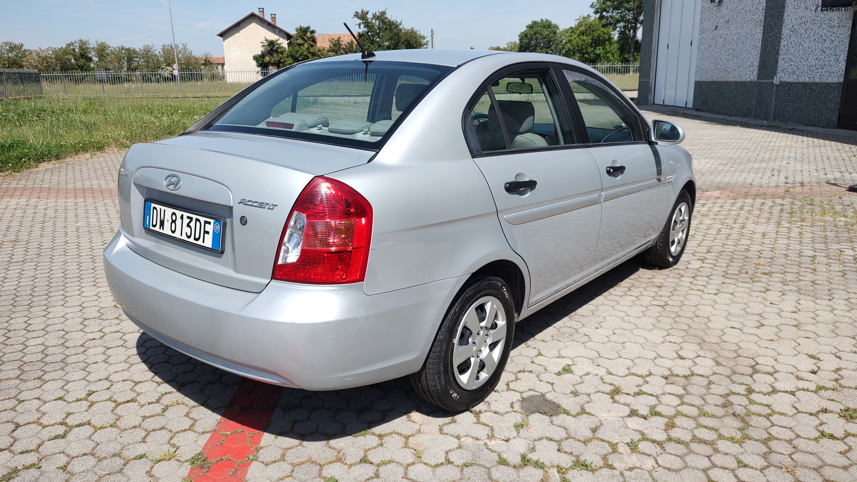 Hyundai Accent 4p 1.4 Style 2009 — foto 5