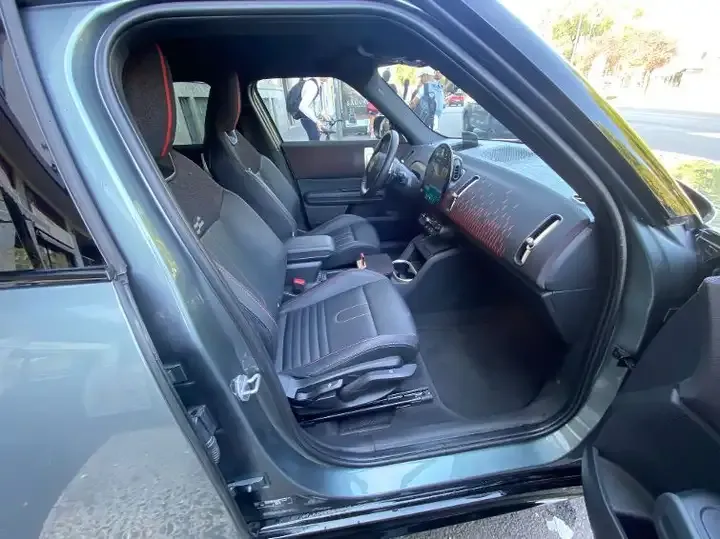 Mini Countryman 2.0 48V D JCW auto 2025 — foto 11