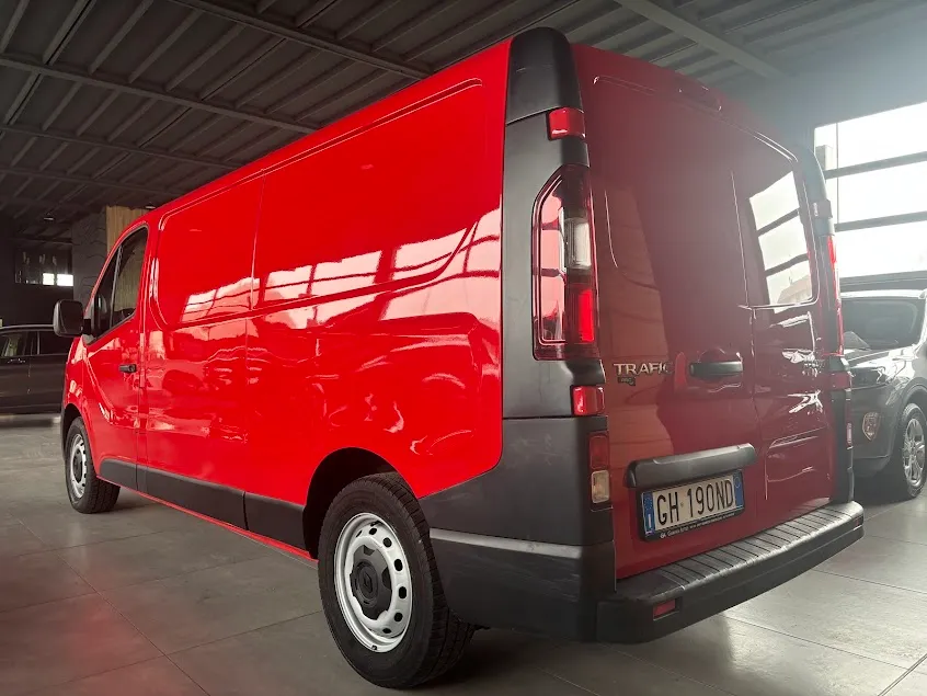 Renault trafic  2.0 dci 120cv L2H1 59.000KM 2021 — foto 2