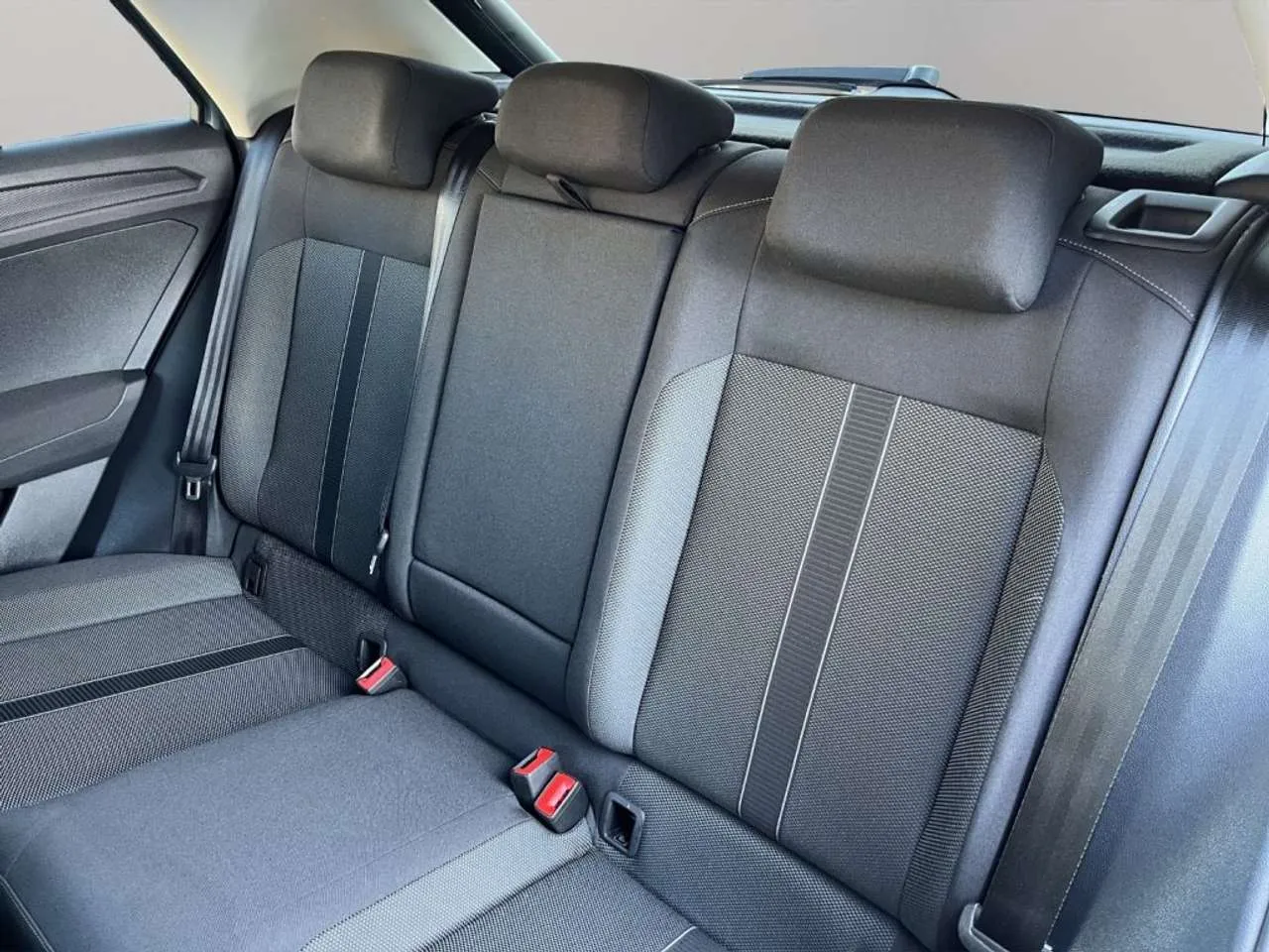 Volkswagen T-Roc 1.0 TSI Life 2022 — foto 8