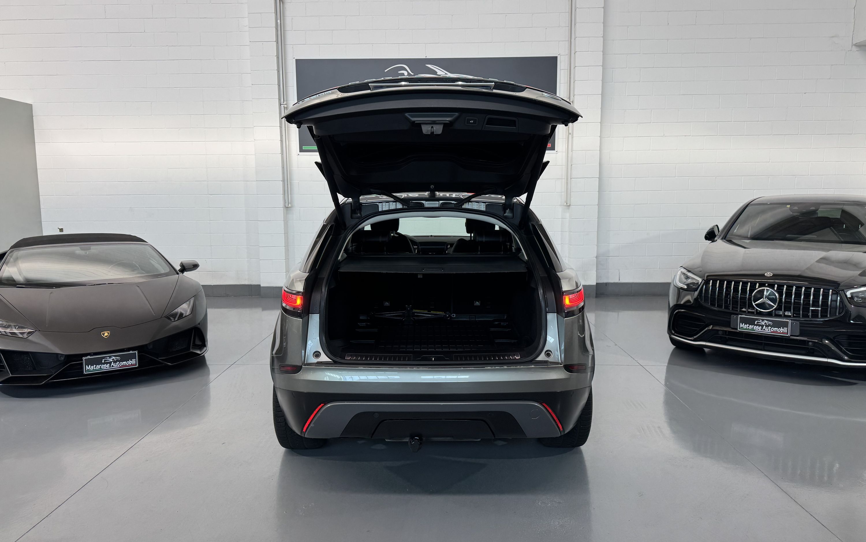 Land Rover Range Rover Velar 2.0cc 180cv Tetto panoramico Impianto audio MERIDIAN Finanziabile 2018 — foto 6