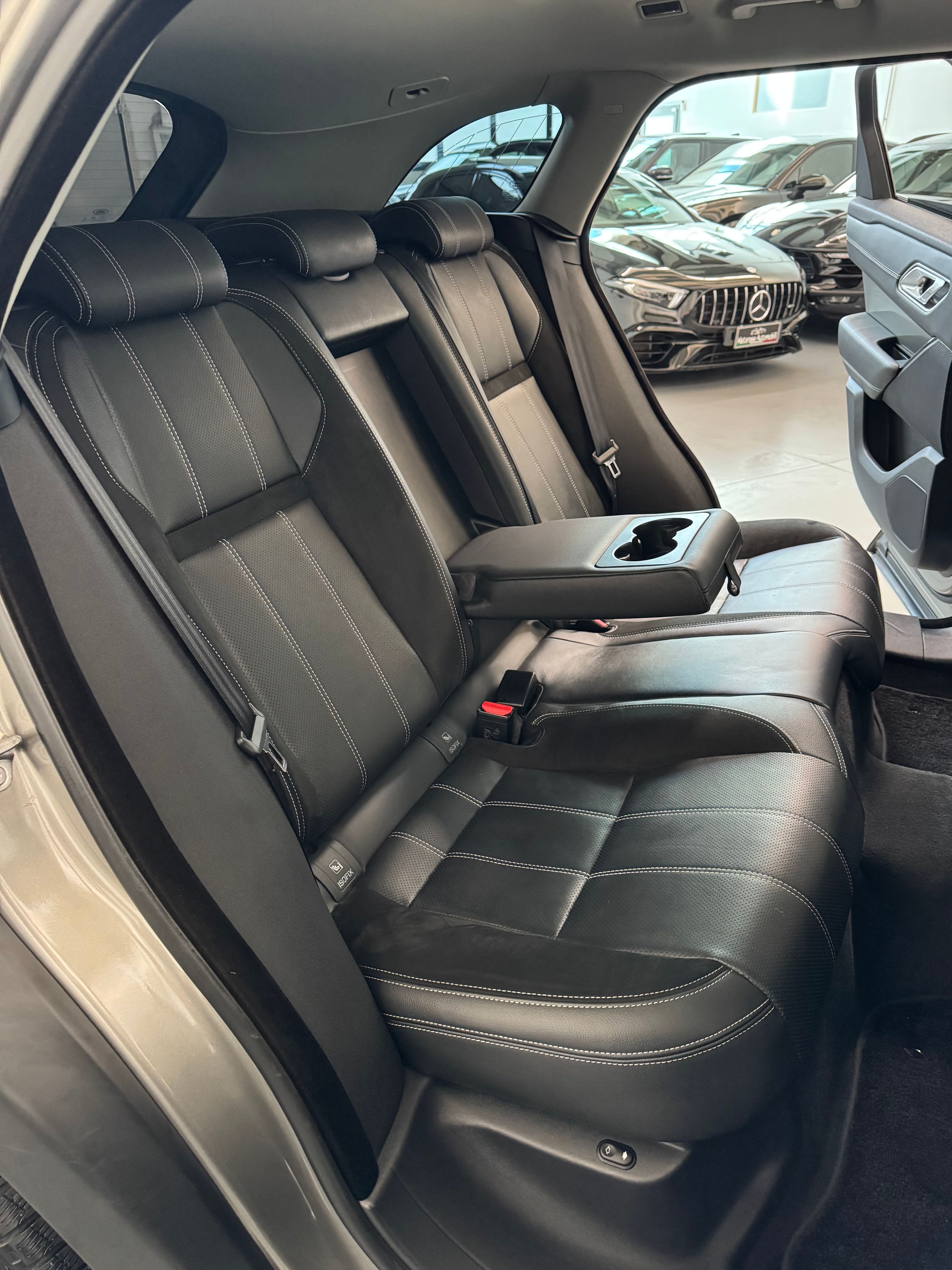 Land Rover Range Rover Velar 2.0cc 180cv Tetto panoramico Impianto audio MERIDIAN Finanziabile 2018 — foto 12