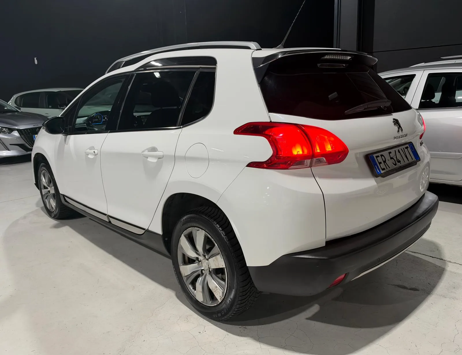 Peugeot 2008 Benzina Neopatentati+LED+Tetto 2013 — foto 4